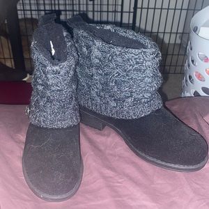 Ankle booties